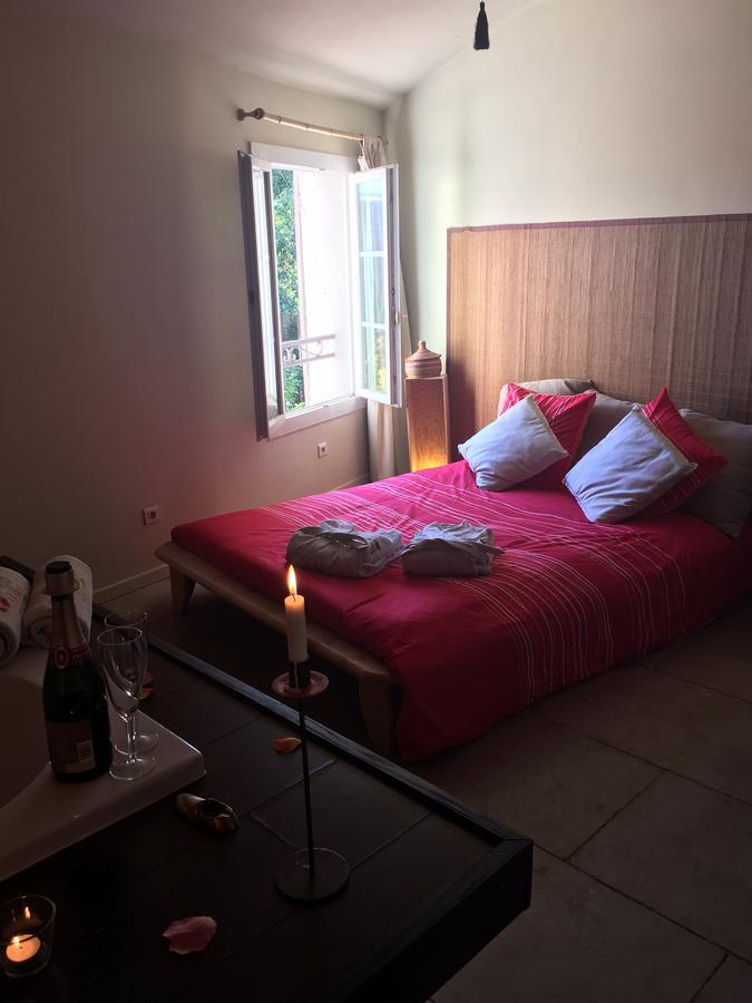 Esprit D'Ailleurs Bed and Breakfast Baillargues Exteriör bild