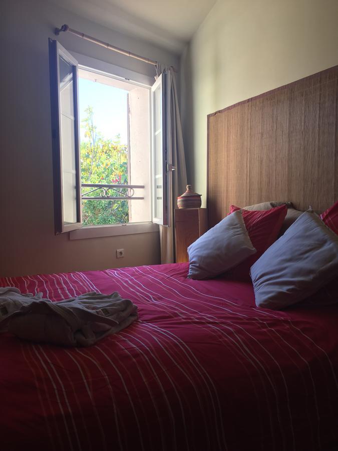 Esprit D'Ailleurs Bed and Breakfast Baillargues Exteriör bild